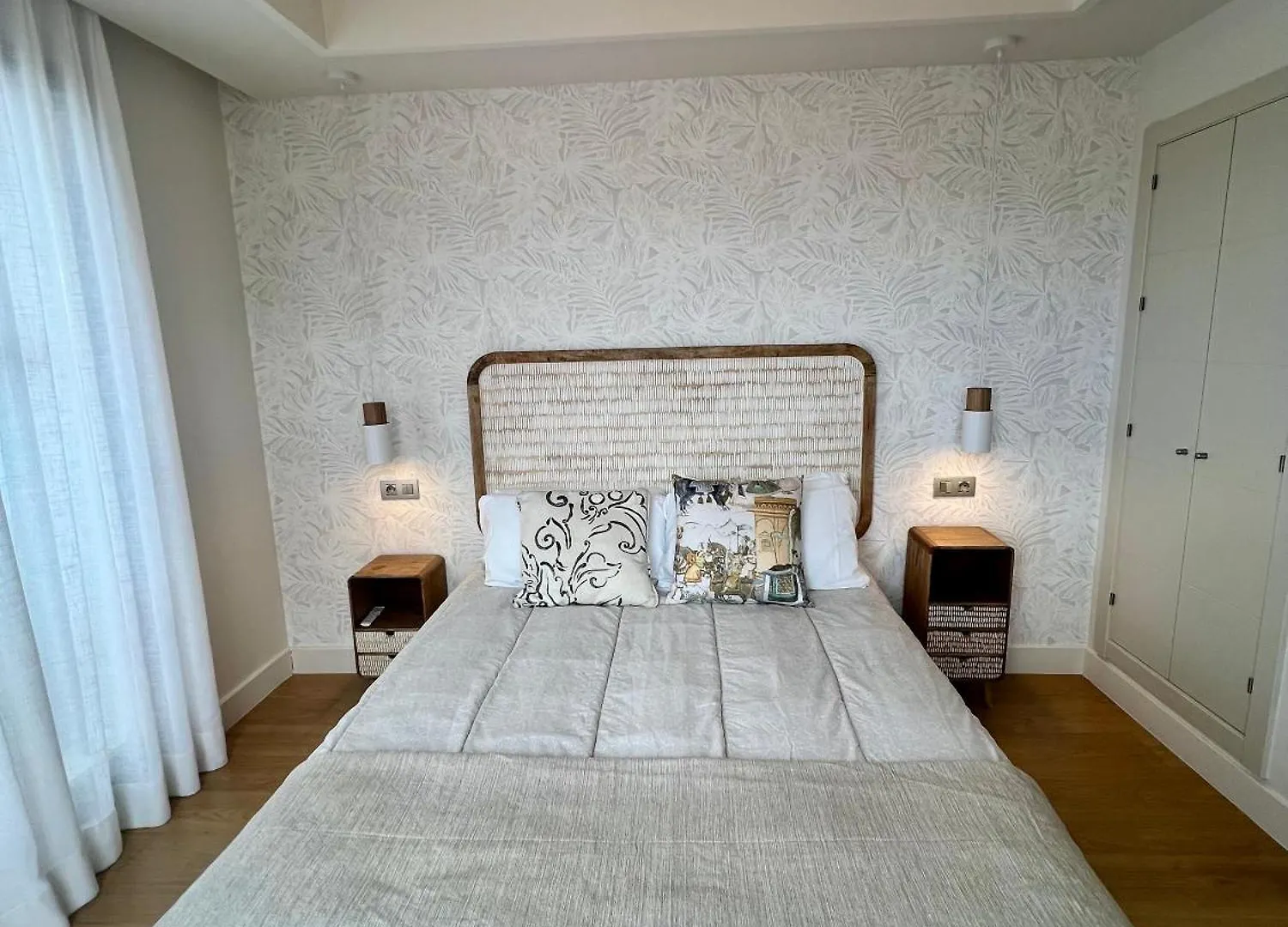 Seaview Luxury Penthouse Apartment Casares 0*,  Spain